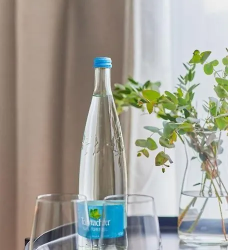 Carla- Parkplatz, Zentrumsnah, 2 Personen *