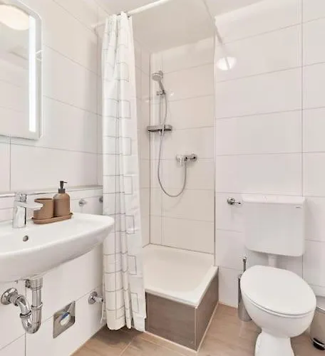 Carla- Parkplatz, Zentrumsnah, 2 Personen * Kaiserslautern