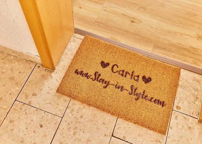 Carla- Parkplatz, Zentrumsnah, 2 Personen